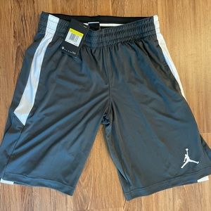Men’s size small Nike Dry-fit technology shorts